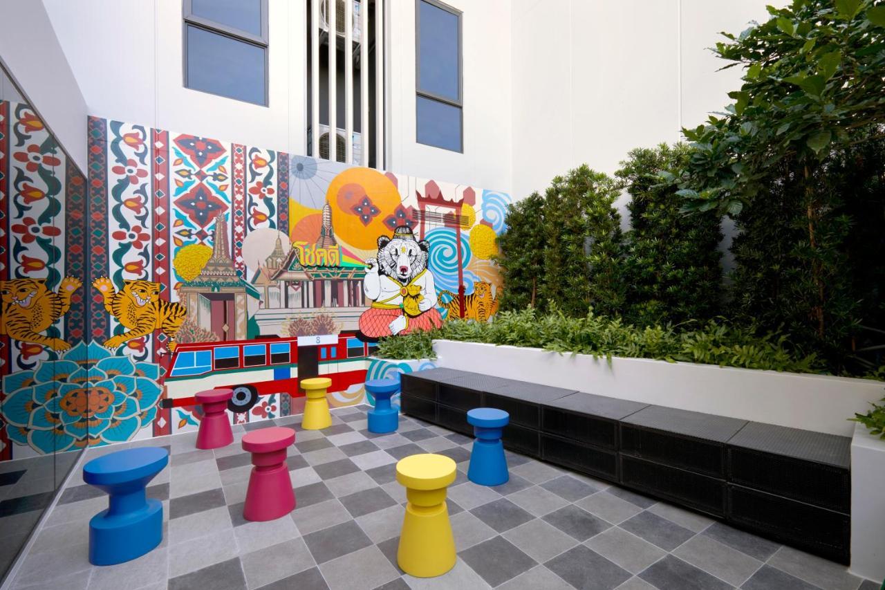 Lyf Sukhumvit 8 Bangkok Hotel Bagian luar foto