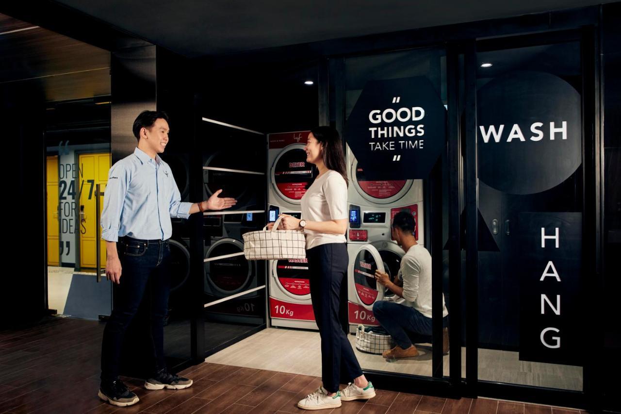 Lyf Sukhumvit 8 Bangkok Hotel Bagian luar foto