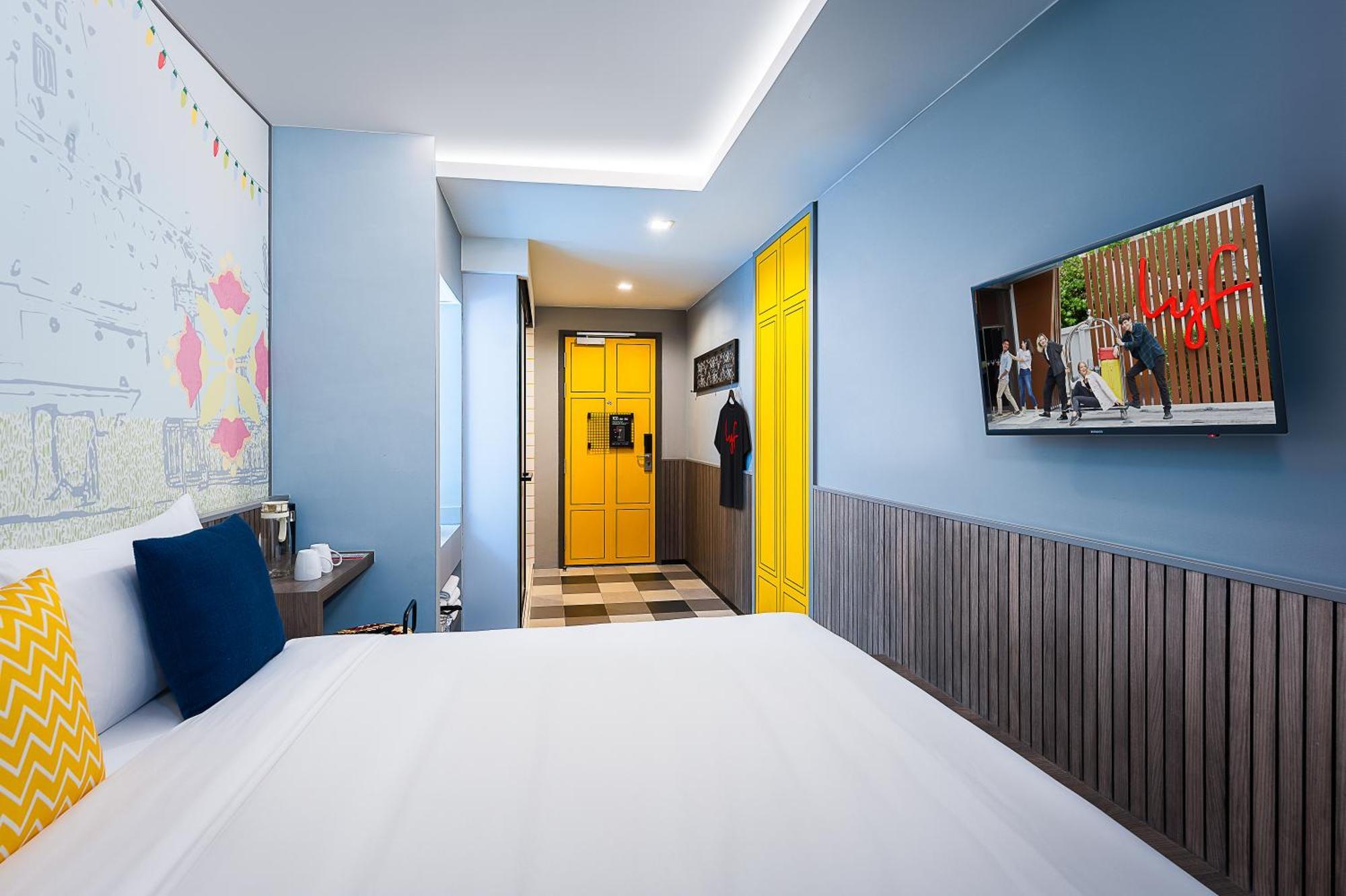 Lyf Sukhumvit 8 Bangkok Hotel Bagian luar foto
